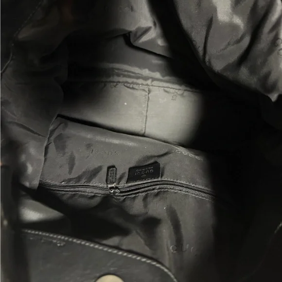 Gucci vintage Black nylon Bag with Bamboo Handle - Picture 3 of 4